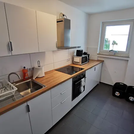 Fr14 - Schoene 2-zimmer-wohnung Mit Balkon In Διαμέρισμα *