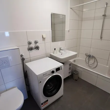 Fr14 - Schoene 2-zimmer-wohnung Mit Balkon In Διαμέρισμα Heusenstamm