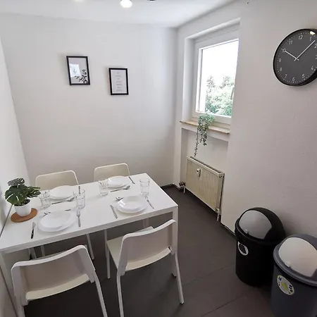 Fr14 - Schoene 2-zimmer-wohnung Mit Balkon In Διαμέρισμα *