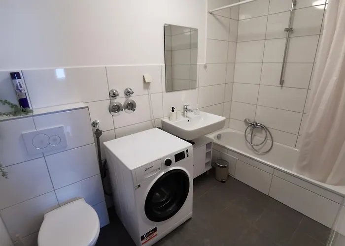 Fr14 - Schoene 2-zimmer-wohnung Mit Balkon In דירה הויזנשטם